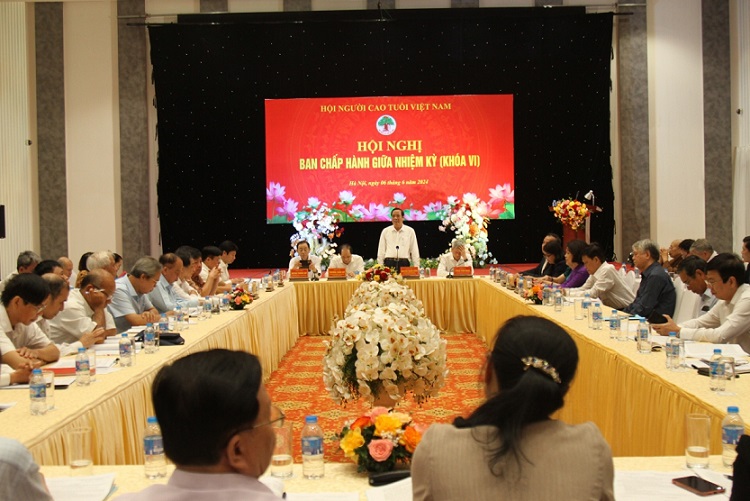 mot-so-hinh-anh-tai-hoi-nghi-ban-thuong-vu-lan-thu-5-ban-chap